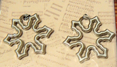 Zawieszka ŚNIEŻYNKA 2,5 cm SREBRNA Dovecraft