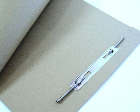 Teczko-skoroszyt zawieszany A4 z mechanizmem sprężynowym Spiral UNIVERSAL 2000