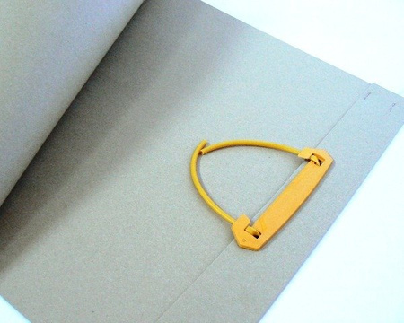 Teczko-skoroszyt zawieszany A4 z mechanizmem TUBE CLIP Spiral UNIVERSAL 2000